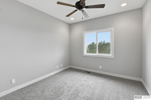 18859 Patrick Avenue, Elkhorn, NE 68022