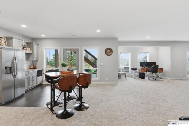 18859 Patrick Avenue, Elkhorn, NE 68022