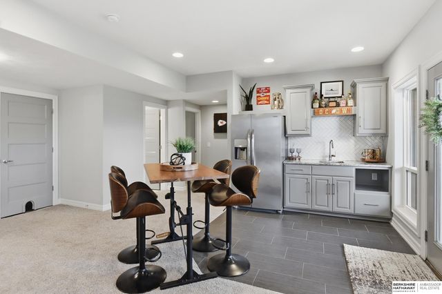 18859 Patrick Avenue, Elkhorn, NE 68022