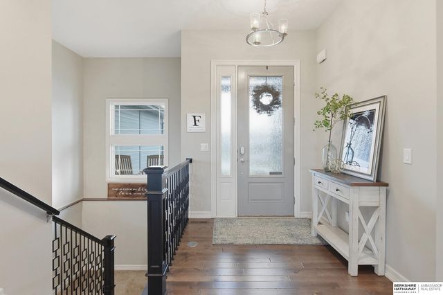 18859 Patrick Avenue, Elkhorn, NE 68022