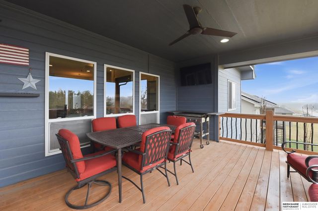 18859 Patrick Avenue, Elkhorn, NE 68022