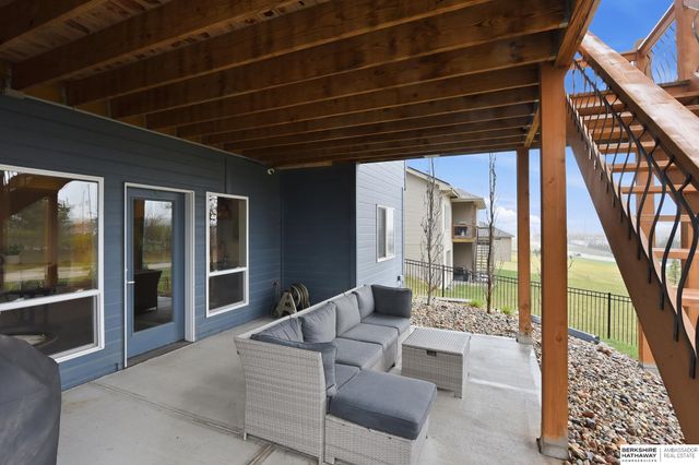 18859 Patrick Avenue, Elkhorn, NE 68022