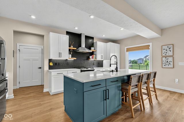 16688 Ayshire Drive, Fishers, IN 46037