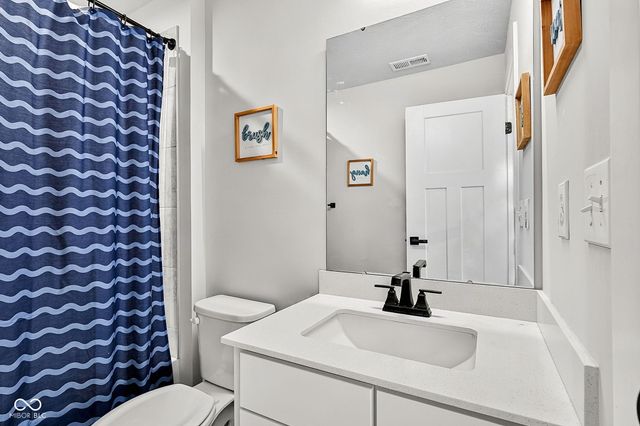 16688 Ayshire Drive, Fishers, IN 46037
