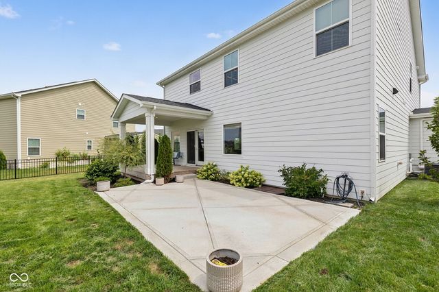 16688 Ayshire Drive, Fishers, IN 46037