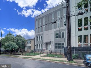 2109 M ST NE #5, Washington, DC 20002