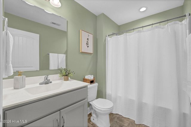 7025 Cameron Trace Drive, Wilmington, NC 28411