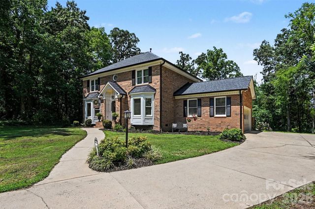 1613 Dennbriar Drive NW, Concord, NC 28027