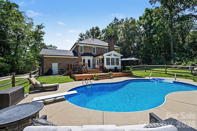 1613 Dennbriar Drive NW, Concord, NC 28027