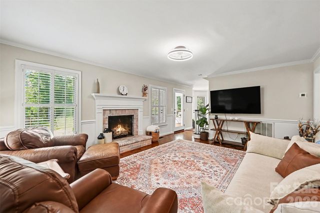 1613 Dennbriar Drive NW, Concord, NC 28027