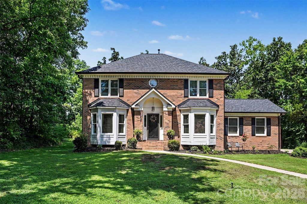 1613 Dennbriar Drive NW, Concord, NC 28027