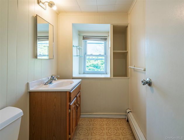 61 Dosoris Lane, Glen Cove, NY 11542