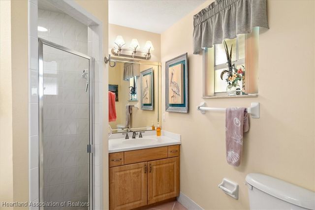 109 Lakefront Court NE, Lake Placid, FL 33852