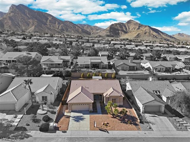 2621 Hanging Rock Drive, Las Vegas, NV 89134