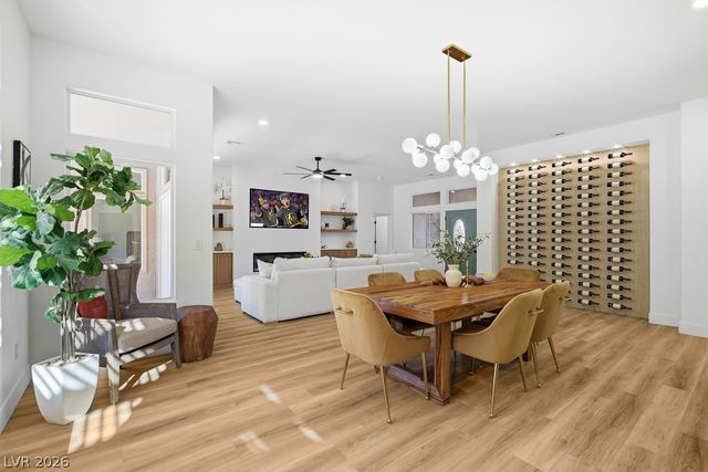 2621 Hanging Rock Drive, Las Vegas, NV 89134