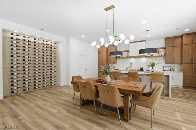 2621 Hanging Rock Drive, Las Vegas, NV 89134