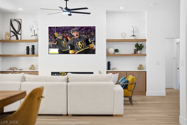 2621 Hanging Rock Drive, Las Vegas, NV 89134