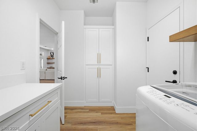 2621 Hanging Rock Drive, Las Vegas, NV 89134