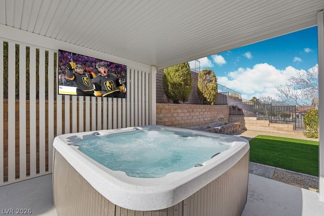 2621 Hanging Rock Drive, Las Vegas, NV 89134