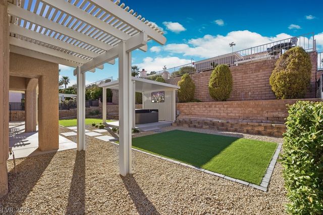 2621 Hanging Rock Drive, Las Vegas, NV 89134