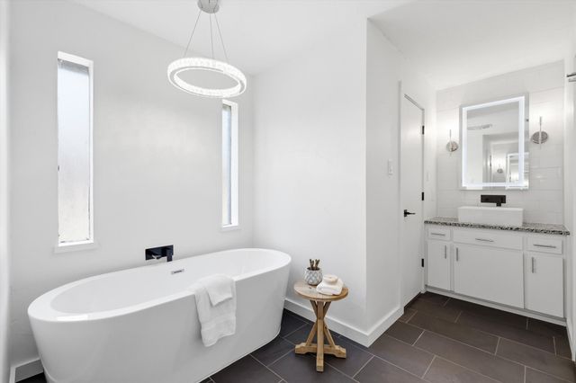 5068 Lake View Circle, North Richland Hills, TX 76180