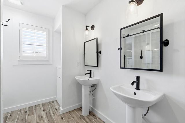 5068 Lake View Circle, North Richland Hills, TX 76180