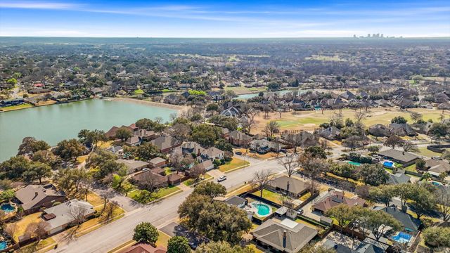 5068 Lake View Circle, North Richland Hills, TX 76180
