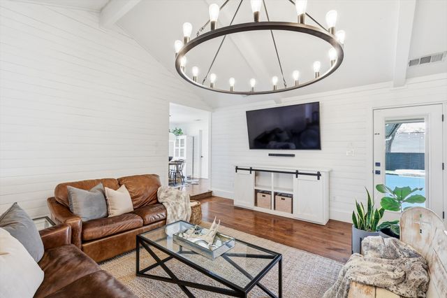 5068 Lake View Circle, North Richland Hills, TX 76180