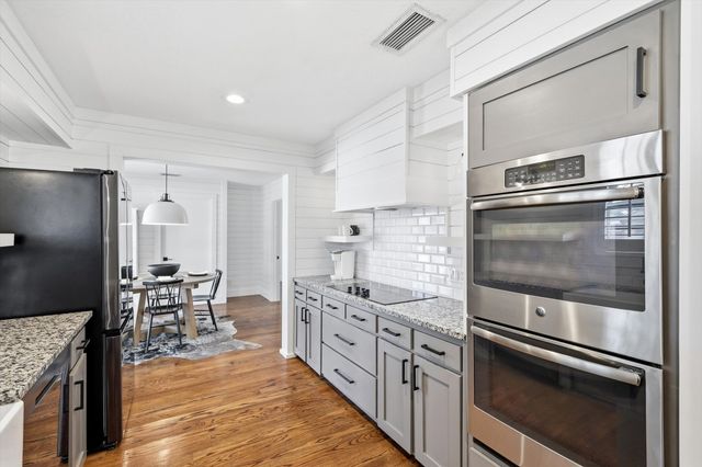 5068 Lake View Circle, North Richland Hills, TX 76180