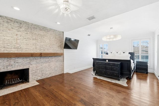 5068 Lake View Circle, North Richland Hills, TX 76180