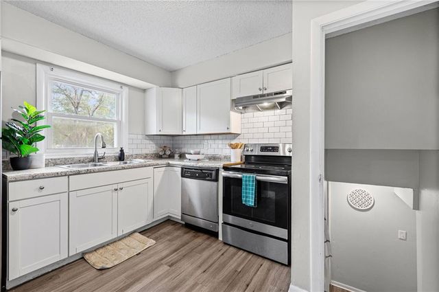 7801 E 99 Terrace, Kansas City, MO 64134