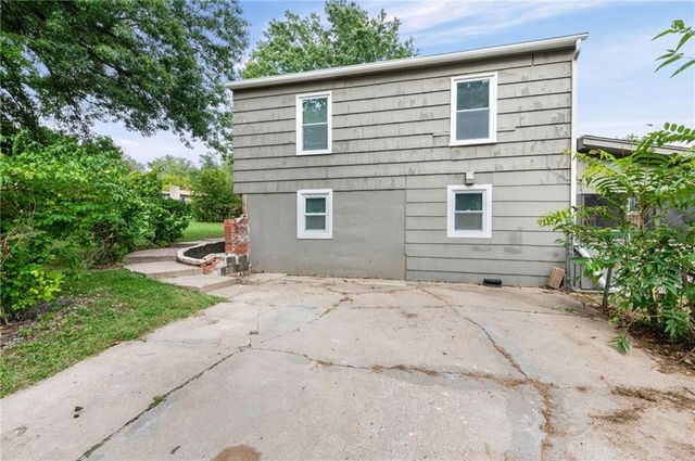 7801 E 99 Terrace, Kansas City, MO 64134
