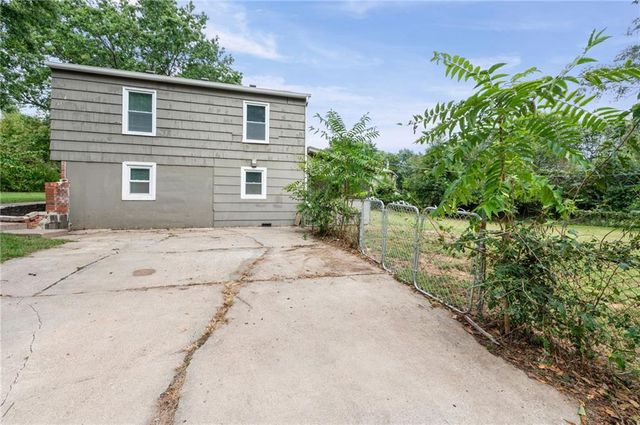 7801 E 99 Terrace, Kansas City, MO 64134