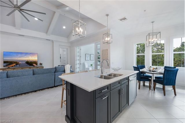 6532 Dominica DR 202, Naples, FL 34113