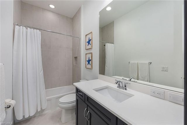 6532 Dominica DR 202, Naples, FL 34113