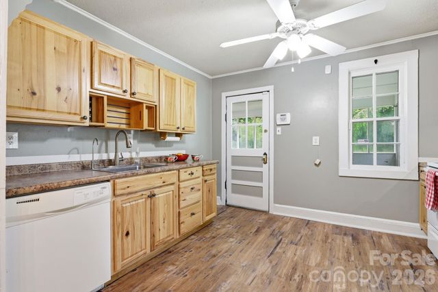 226 Vance Avenue, Black Mountain, NC 28711