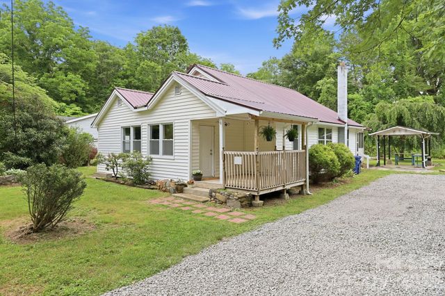226 Vance Avenue, Black Mountain, NC 28711