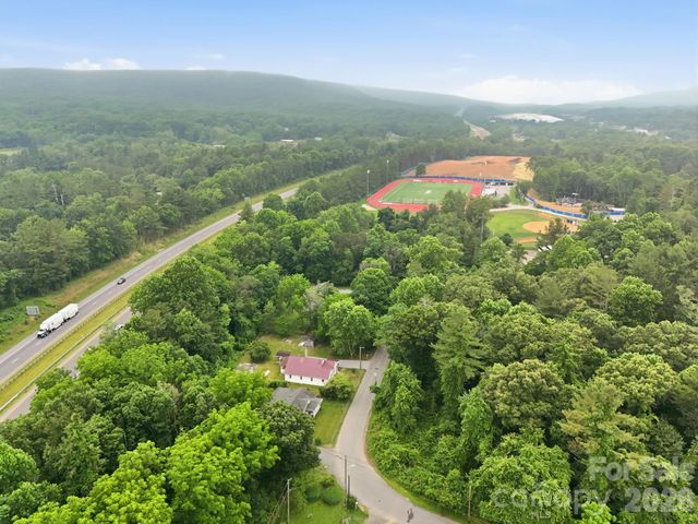 226 Vance Avenue, Black Mountain, NC 28711