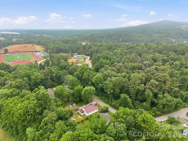 226 Vance Avenue, Black Mountain, NC 28711
