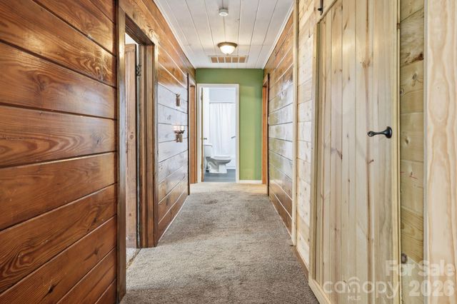226 Vance Avenue, Black Mountain, NC 28711