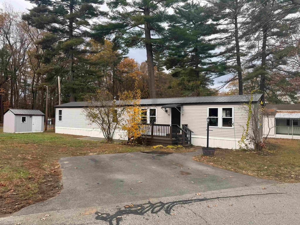 50 Robbins Street, Hinsdale, NH 03451