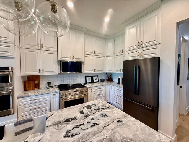 2028 Flite Acres RD, Wimberley, TX 78676