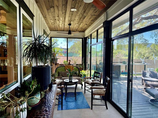 2028 Flite Acres RD, Wimberley, TX 78676