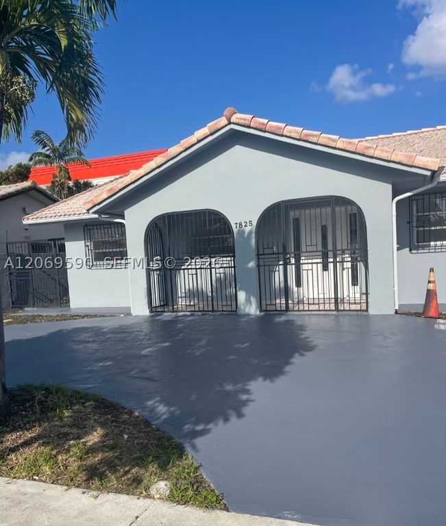 7825 W 4th Ln 0, Hialeah, FL 33014