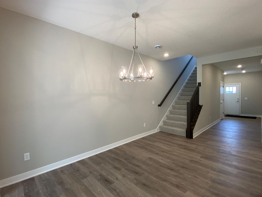 13792 Hollybrook Circle, Apple Valley, MN 55124 — photo 4
