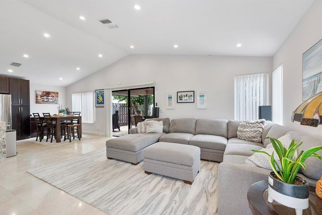 3441 NW 20th Street, Coconut Creek, FL 33066