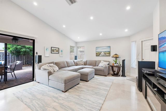 3441 NW 20th Street, Coconut Creek, FL 33066