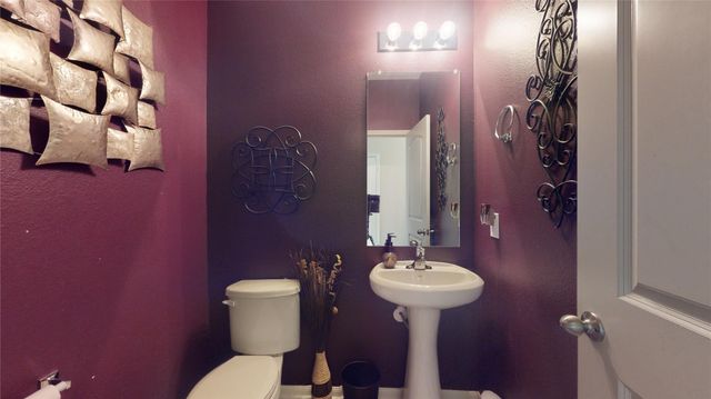 10555 Logger Pine Trail, Houston, TX 77088