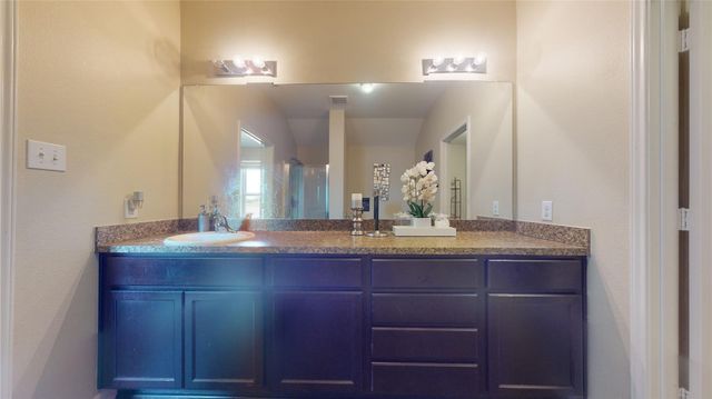 10555 Logger Pine Trail, Houston, TX 77088