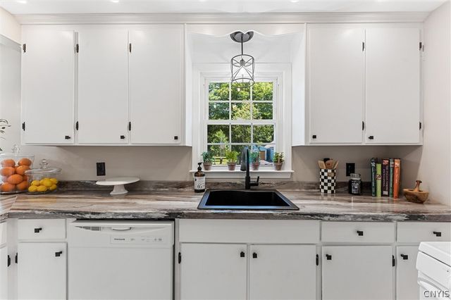 225 Wainwright Avenue, Syracuse, NY 13208